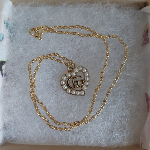 Gold Heart Pendant Necklace - Picture 5 of 5